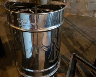 Manual Honey Extractor. 