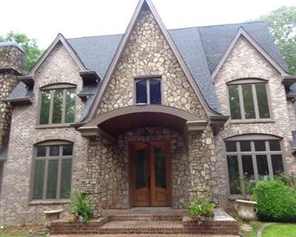 West wing entrance to 17 Ball Creek Way. This house will be for sale. The Administrator and the family Attorney will be available for inquiries about the home during the sale.