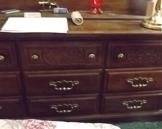 dresser with mirror
