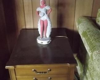 End table & lamp