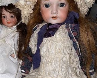 ANTIQUE DOLL