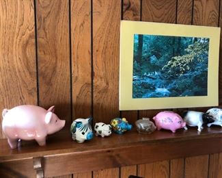 Collection of piggy banks.
