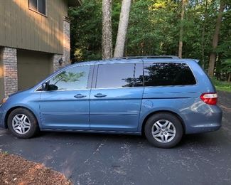 2006 Honda Odyssey.