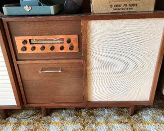 Vintage stereo/turntable cabinet.