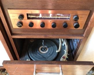 View of the turntable in cabinet.