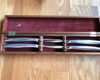 Set of Gerber knives.