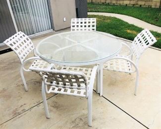 Patio table chair set 