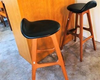 Mobler bar stools 