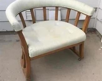 Comfy chair on wheels