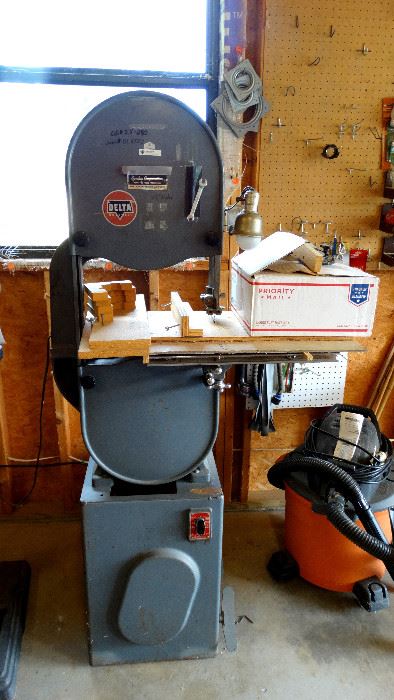 ONLINE AUCTION ITEM #1 - Delta Rockwell Band Saw