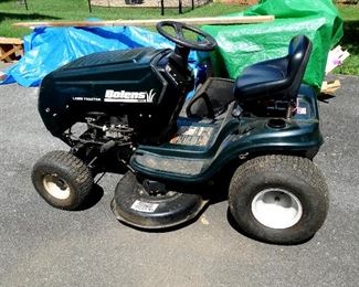 ONLINE AUCTION ITEM #9 - Bolens Lawn Tractor