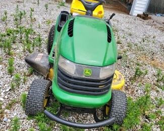 John Deere Lawn Tractor   