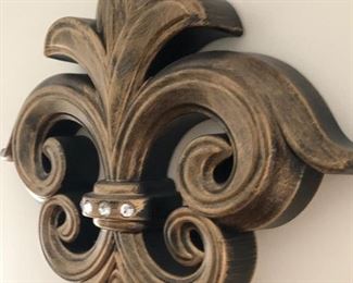 flor-da-le medallion