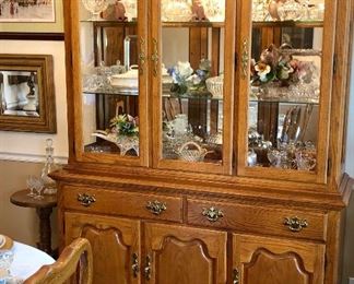Thomasville oak lighted display cabinet