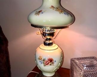 1940's GWTW style electric lamp