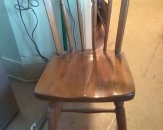 Vtg maple chair - solid