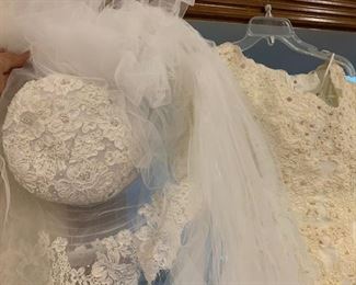 1990 Wedding Dress with Vailed Hat size 6-8