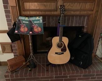 Yamaha Acoustic FG- O4 LTD $300  hardly used