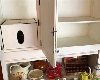 SPECTACULAR SELLERS HOOSIER CABINET