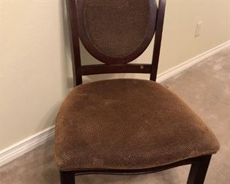 CHAIR (1 of 4) W/DINING TABLE