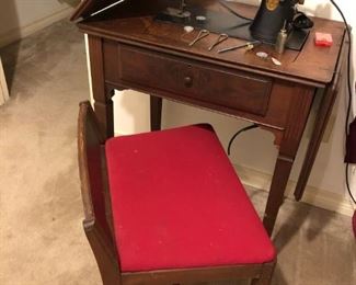 ANTIQUE SINGER SEWING MACHINE W/CABINET, ART DECO SEWING CHAIR