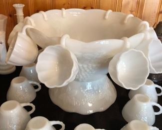 VINTAGE GRAPE MILK GLASS PUNCH BOWL SET