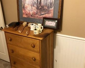 WOODEN CHEST OF DRAWERS, FRAMED ART