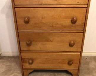 WOODEN CHEST OF DRAWERS