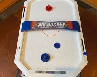Table top air hockey game
