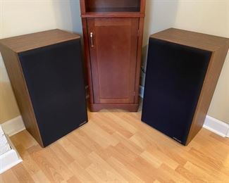 Vintage PolkAudio Monitor Series 10 speakers