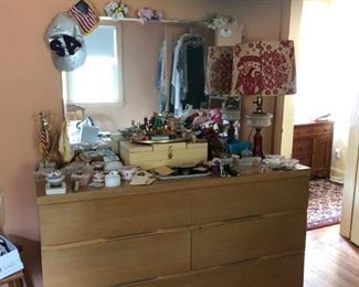 Mid Century Modern Dresser w/ Mirror
