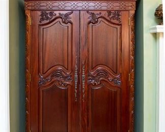 49" wide x 23" deep x 76" tall ( 94" at very peak).  Has reserve price.