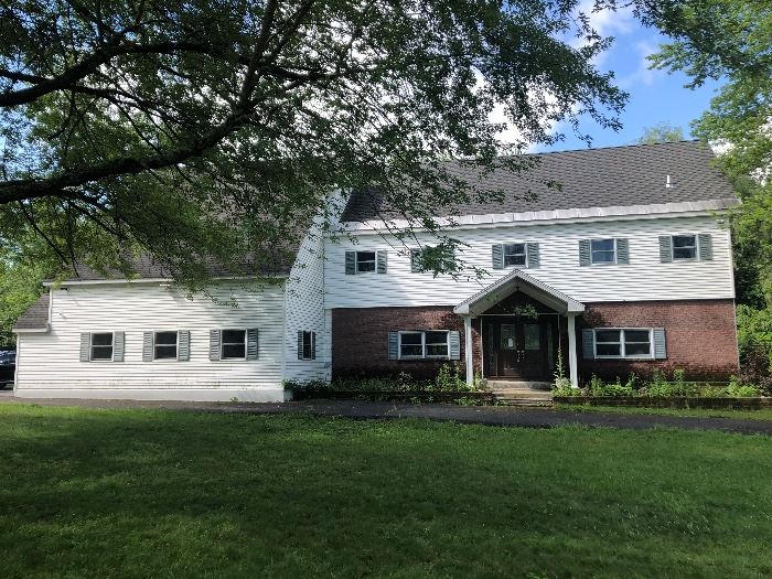 Estate/Tag Sale Inside Private Home in Niskayuna, NY starts on 7/18/2020