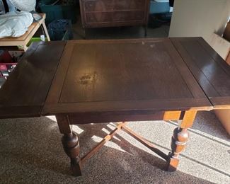 Trestle Kitchen Table $150