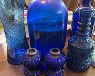 089l Blenko Art Glass Cobalt Pill Vase