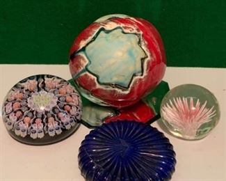 158o Paperweights  Ceramic Ball
