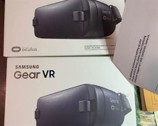 175o Pair of Samsung Gear VR