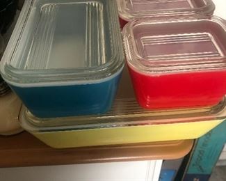 Set of Pyrex