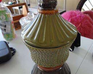 Lid comes off this pottery piece