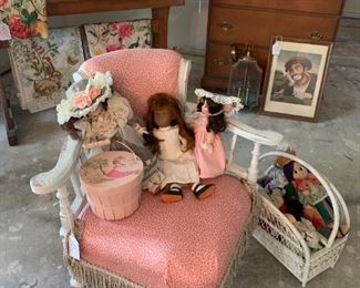 Shabby chic corner chair.