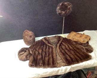 SB609 Fur wrap and fur accessories