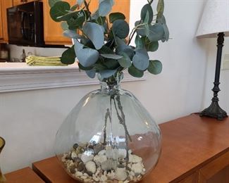 13" green glass rounded vase