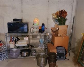 Miscellaneous housewares