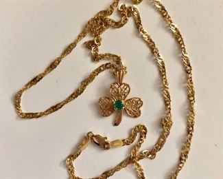 $150  14K gold chain link necklace with 3 leaf clover charm 