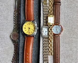 $25 Lot of 5 watches , Joan Rivers New in Box , Timex and more 