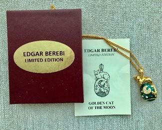 $30 Edgar Berebi Egg Charm Golden Cat chain necklace 