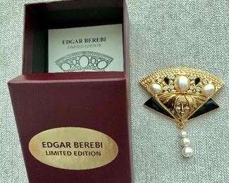 $25 Edgar Berebi Paris 1890 Mask pin New In Box