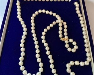 $175 Tokyo Pearl extra long pearl necklace