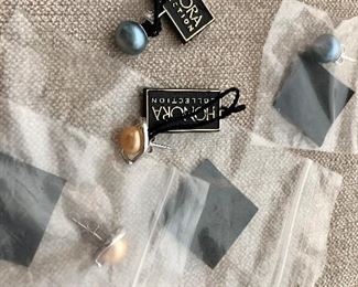 $30 Detail pearl earrings