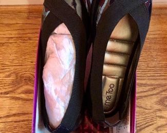 $25 Brand new Me Too shoes; size 8